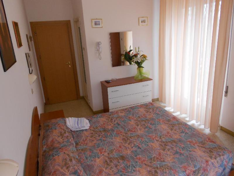 Hotel Vevey リミニ 部屋 写真