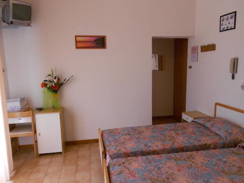 Hotel Vevey リミニ 部屋 写真